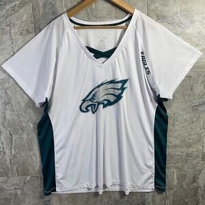 Fanatics Philadelphia Eagles Plus Woman's Sz 3XL Glitter Lace-Up V- Neck jersey